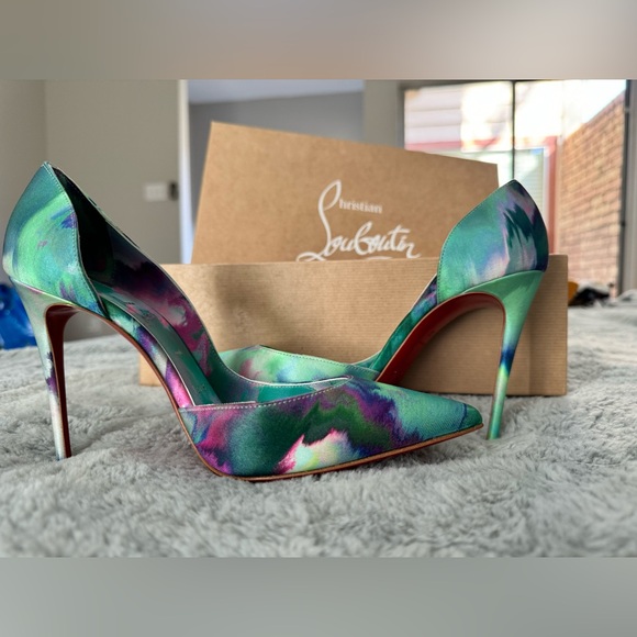 Christian Louboutin- Iriza Pointed Toe Half d'Orsay Pump - Picture 1 of 4